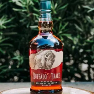 Buffalo Trace 0.7L – Премиум Кентаки бурбон со богат и мек вкус
