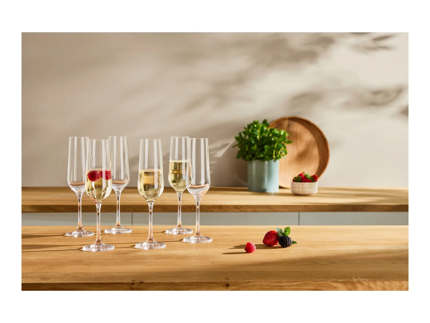 чаши за шампањ од кристално стакло чаши за шампањ од кристално стакло