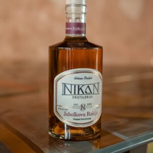 Никан Јаболкова Ракија 40% 0,7 лит